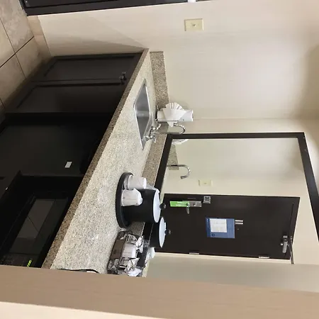 Hampton Inn & Suites Las Vegas South-2